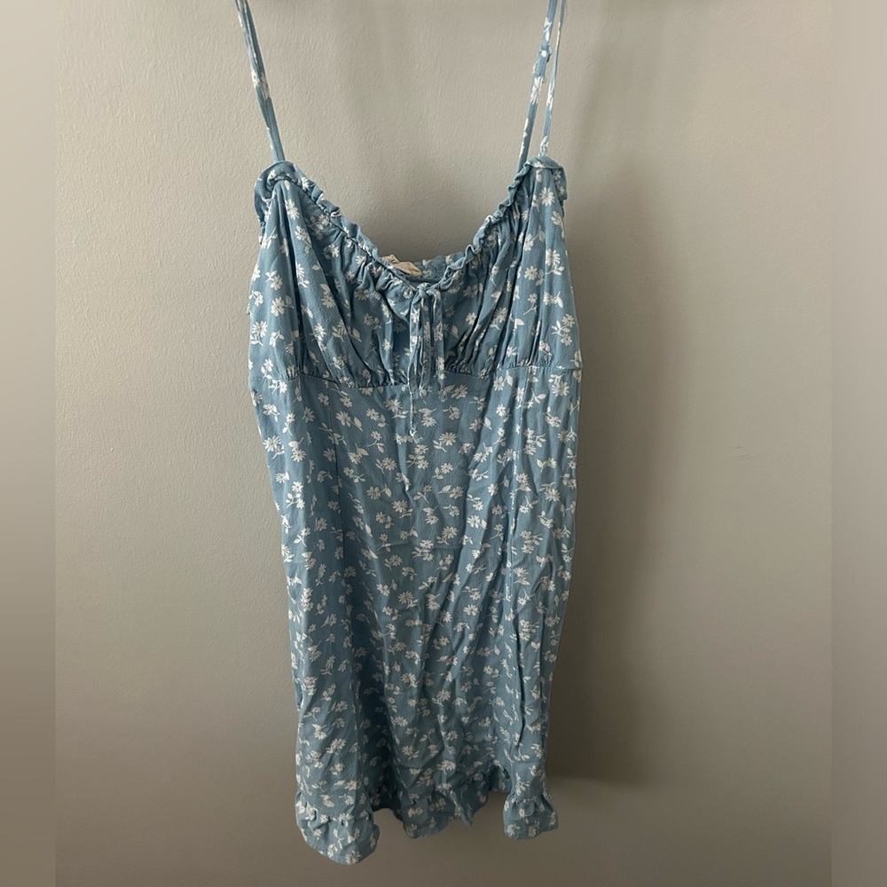 LA HEARTS blue and white floral dress